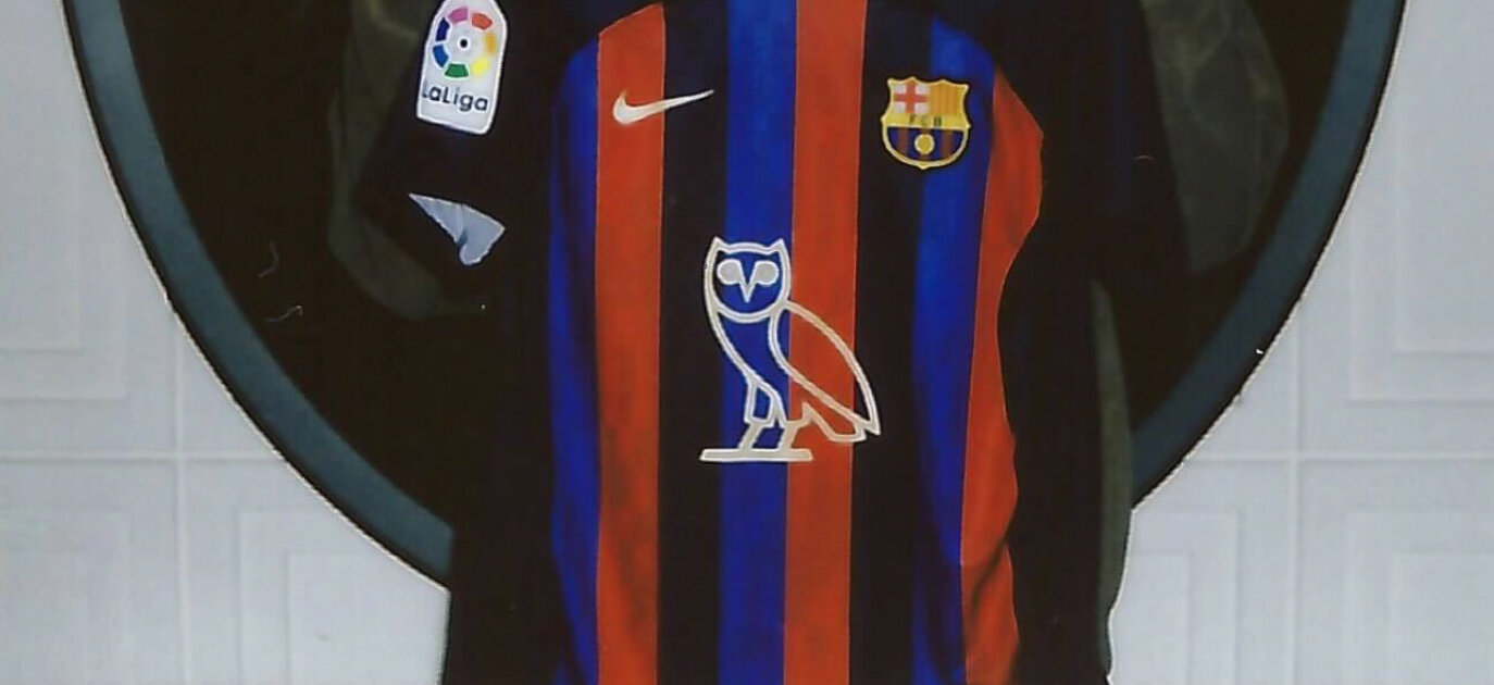 gebaar Vaderlijk Top Logo van Drake prijkt tijdens El Clásico op FC Barcelona-shirt | SPORTNEXT  - De sportmarketing community